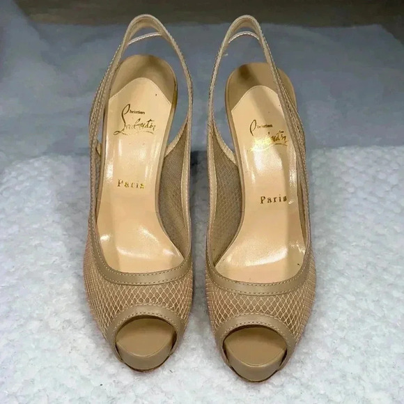 Christian Louboutin SZ 9.5 Nude Canne A Peche Heels - Picture 1 of 8